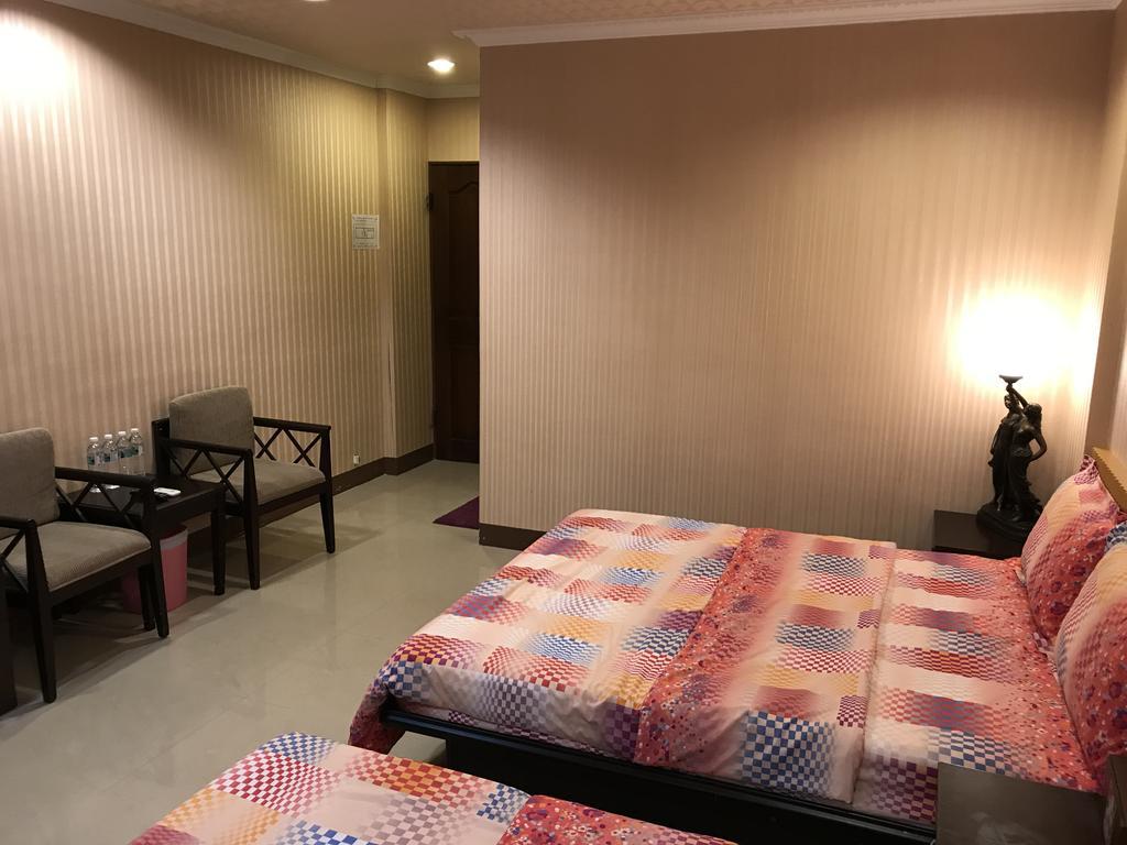Hefeng Ting Homestay Hengchun South Gate Exterior photo