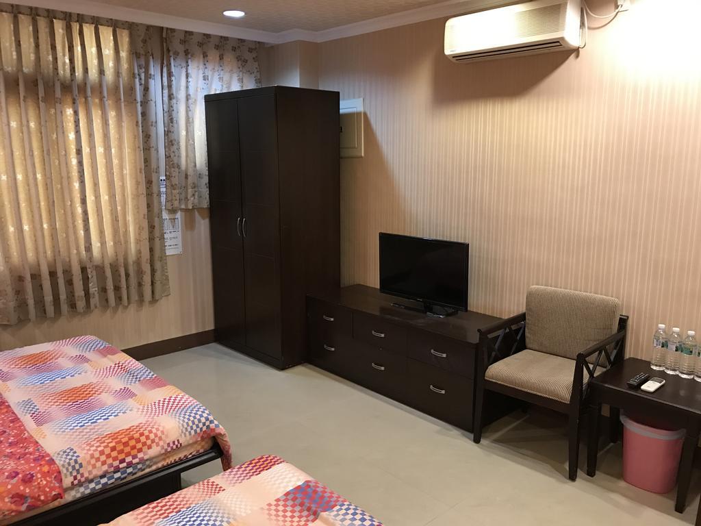 Hefeng Ting Homestay Hengchun South Gate Exterior photo