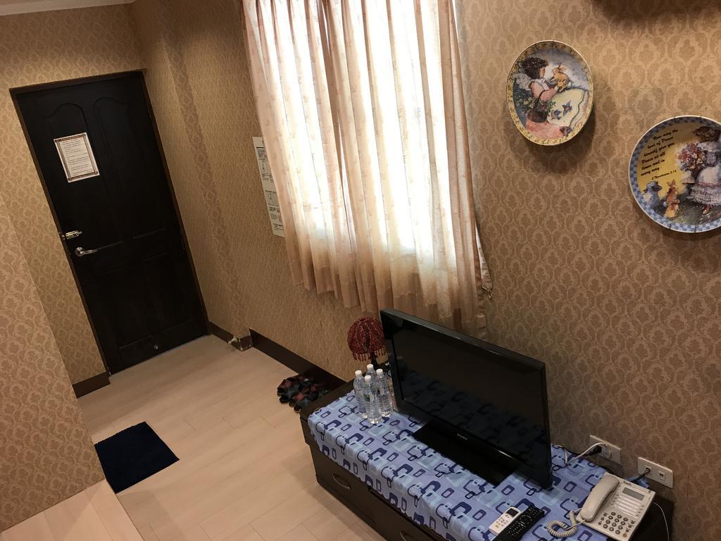 Hefeng Ting Homestay Hengchun South Gate Exterior photo